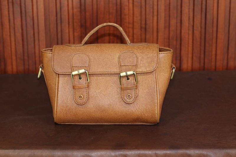 Flap Bag brown in real leather